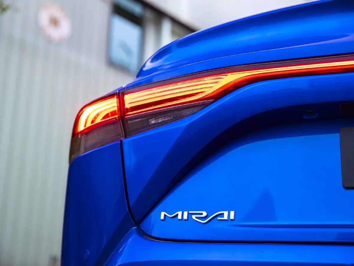 2023 Toyota Mirai,autocango,china used car exporter,china ev exporter,chinese used car exporter,chinese used ev exporter