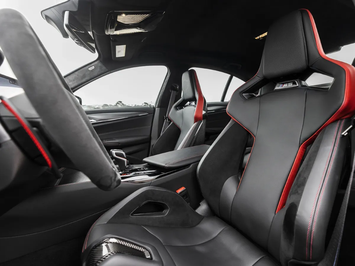 2012 BMW M5 4.4T 560HP V8 7DCT,autocango,china used car exporter,china ev exporter,chinese used car exporter,chinese used ev exporter