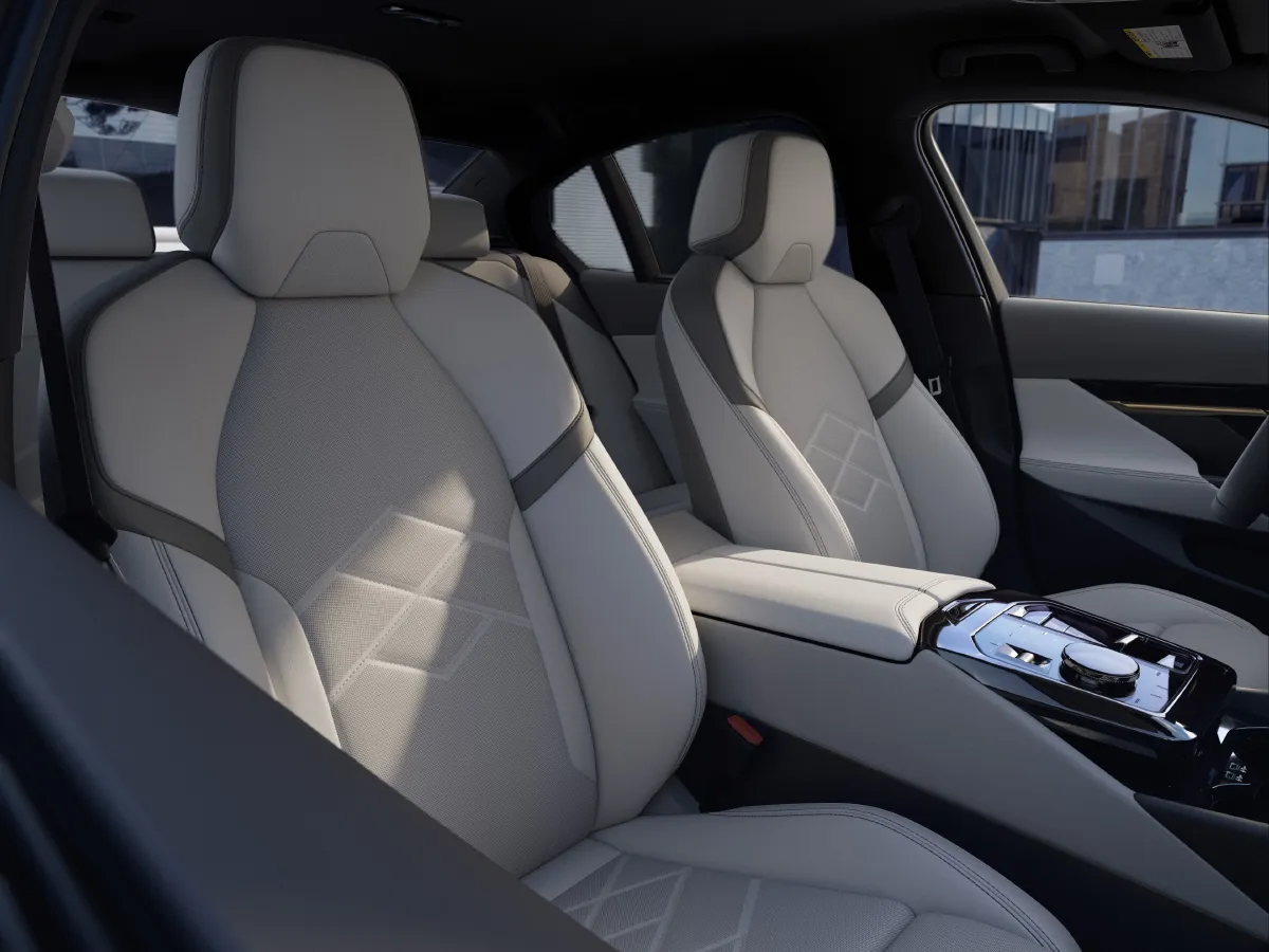 BMW 5 Series,autocango,china used car exporter,china ev exporter,chinese used car exporter,chinese used ev exporter