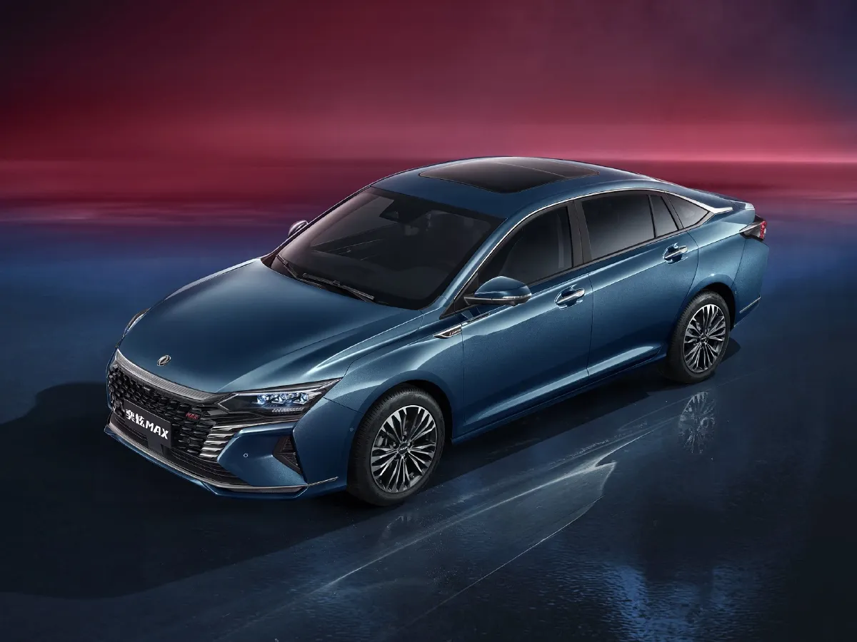 DongFeng Aeolus YiXuan MAX,autocango,china used car exporter,china ev exporter,chinese used car exporter,chinese used ev exporter