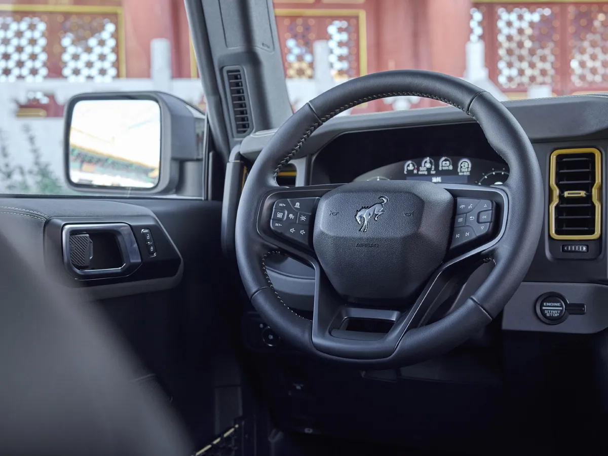 Ford Bronco,autocango,china used car exporter,china ev exporter,chinese used car exporter,chinese used ev exporter