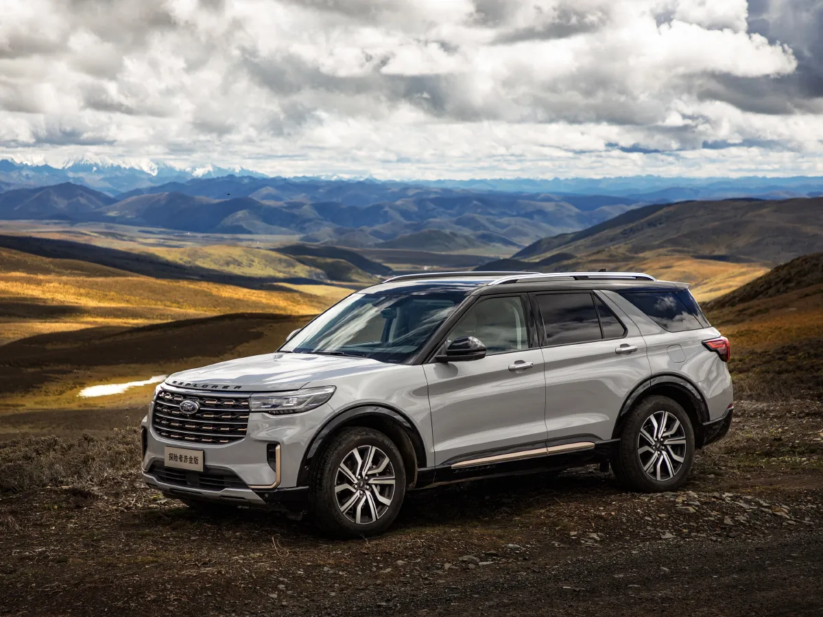 Ford Explorer,autocango,china used car exporter,china ev exporter,chinese used car exporter,chinese used ev exporter