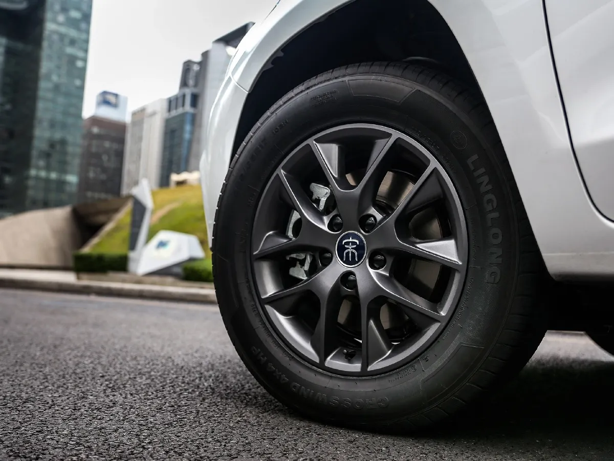 BYD Song,autocango,china used car exporter,china ev exporter,chinese used car exporter,chinese used ev exporter