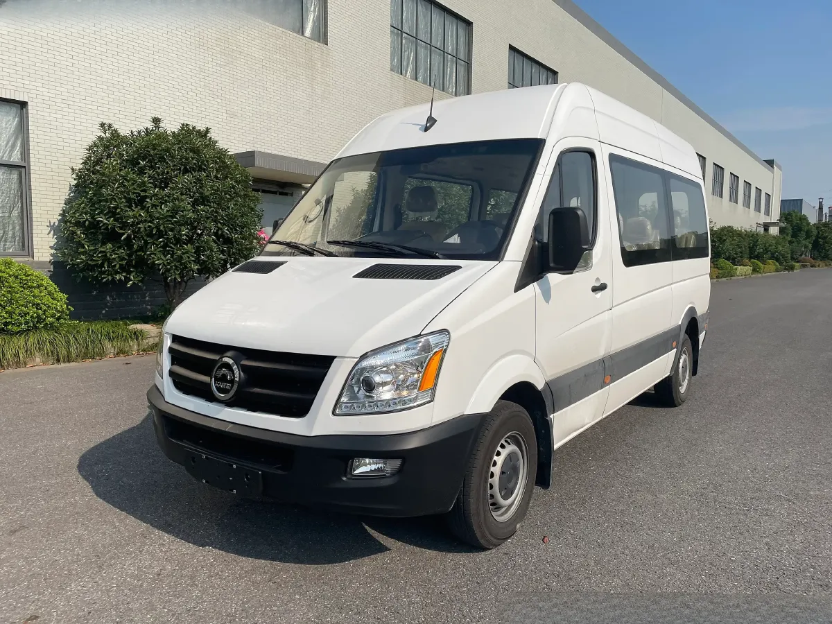 Modelo de Carro HuaZi Auto Sprinter MSRP378800 Especificações e