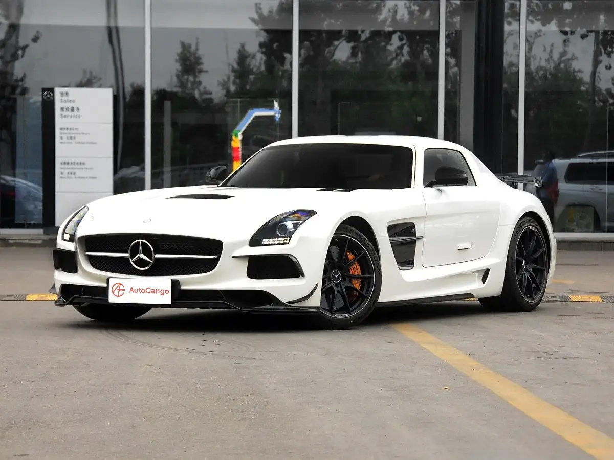 Mercedes-Benz SLS AMG