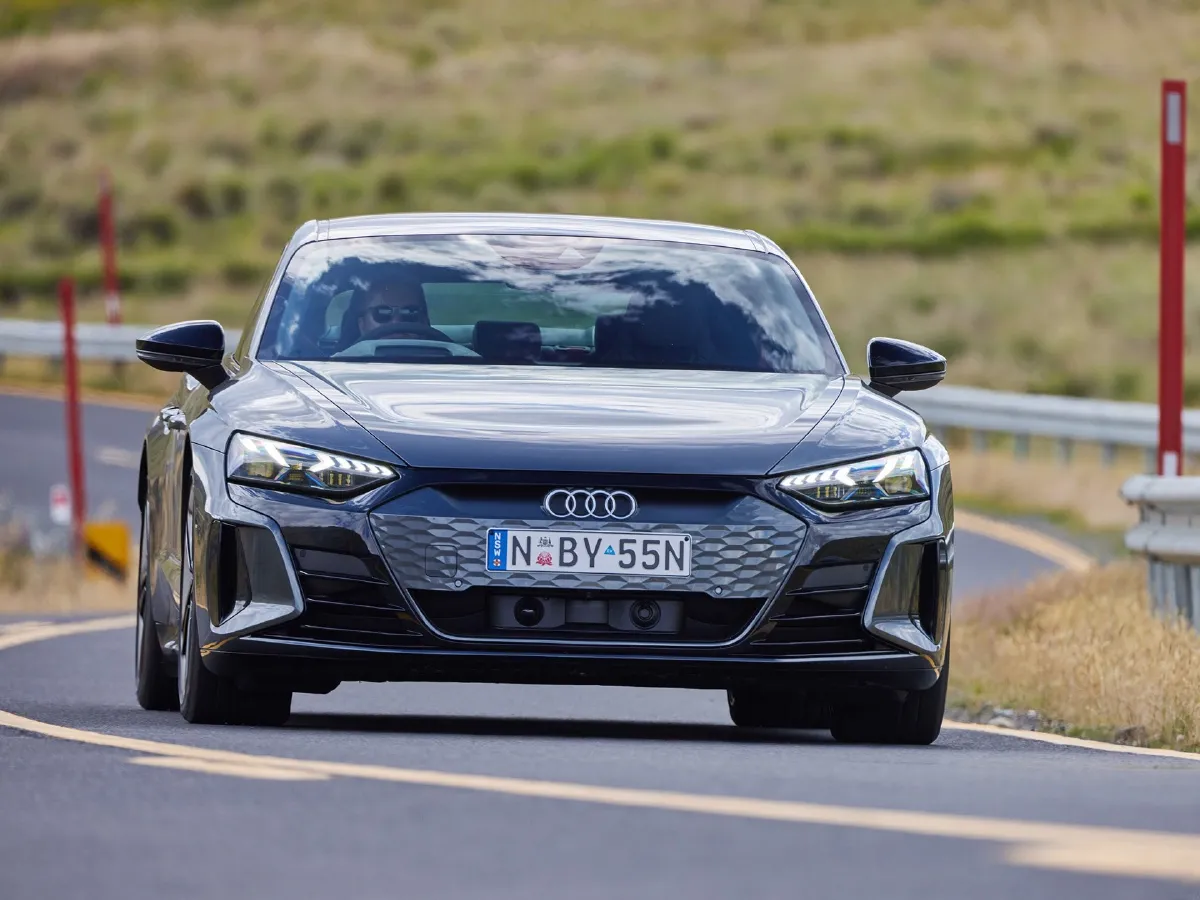 2023 Audi RS e-tron GT 2AT BEV 93.4KWH,autocango,china used car exporter,china ev exporter,chinese used car exporter,chinese used ev exporter