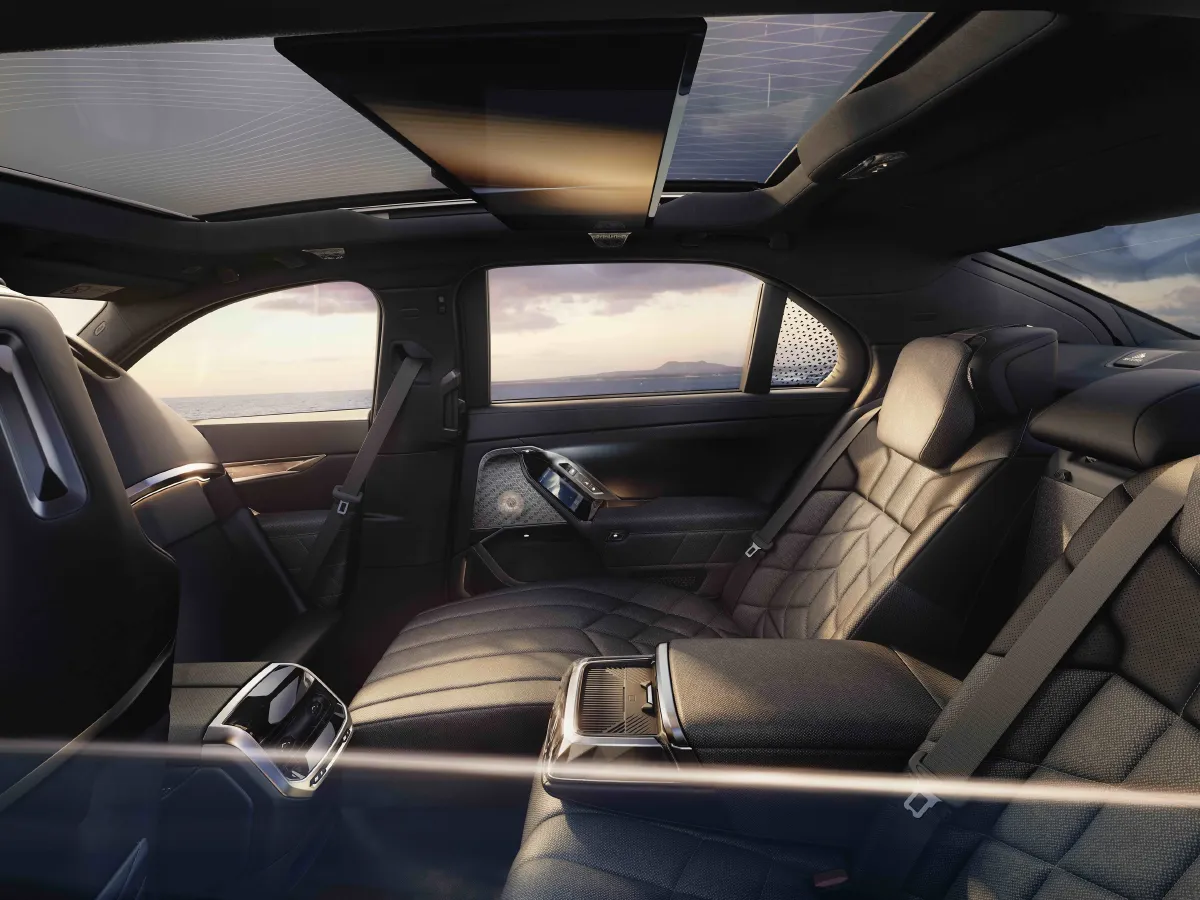 BMW i7,autocango,china used car exporter,china ev exporter,chinese used car exporter,chinese used ev exporter