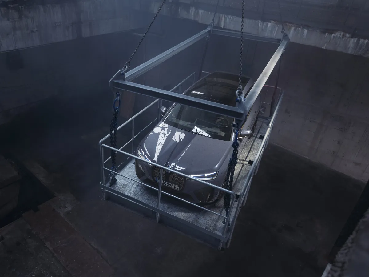 BMW iX,autocango,china used car exporter,china ev exporter,chinese used car exporter,chinese used ev exporter