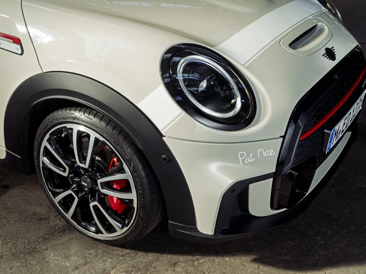 MINI JCW,autocango,china used car exporter,china ev exporter,chinese used car exporter,chinese used ev exporter