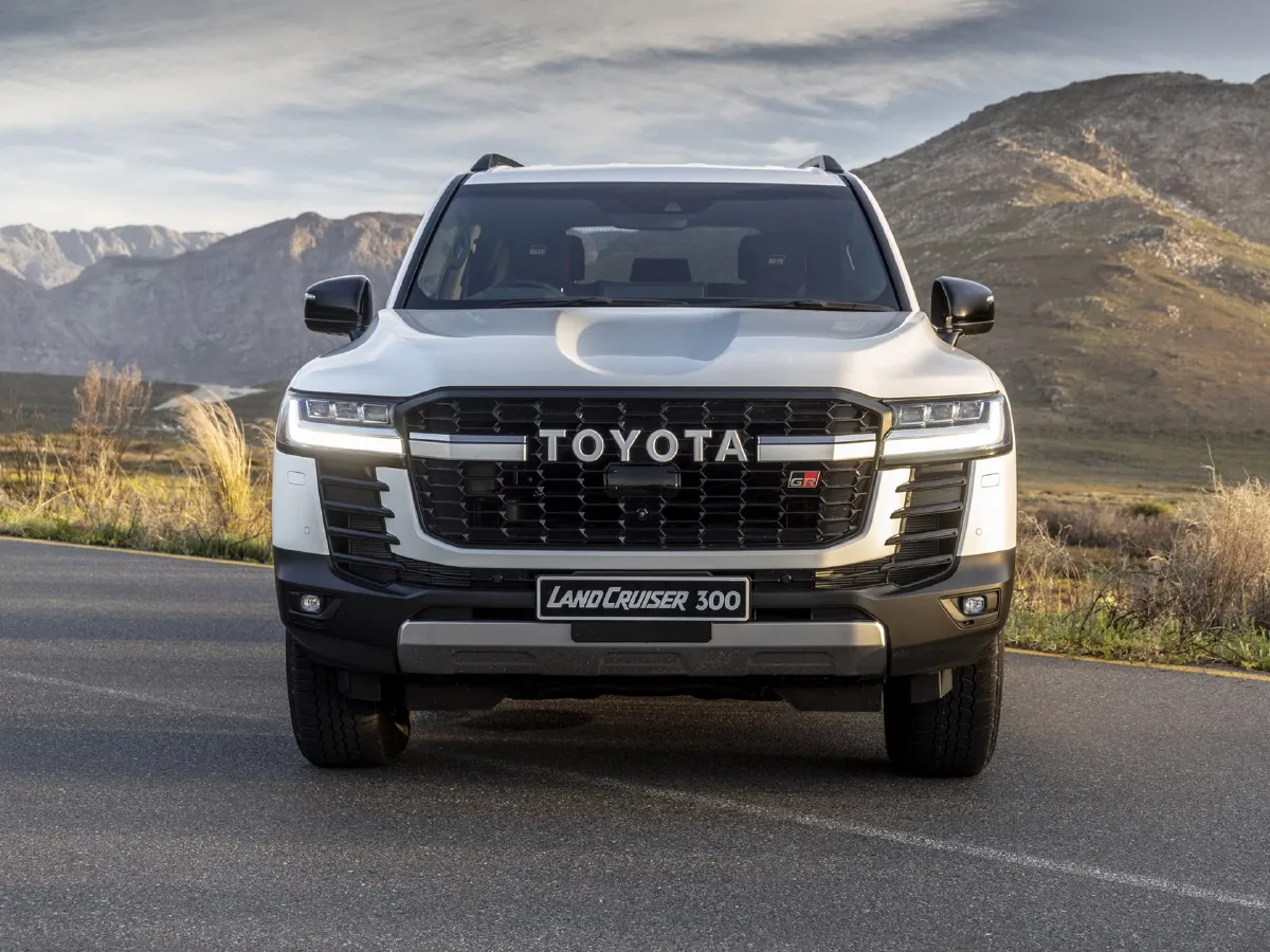 Toyota Land Cruiser,autocango,china used car exporter,china ev exporter,chinese used car exporter,chinese used ev exporter