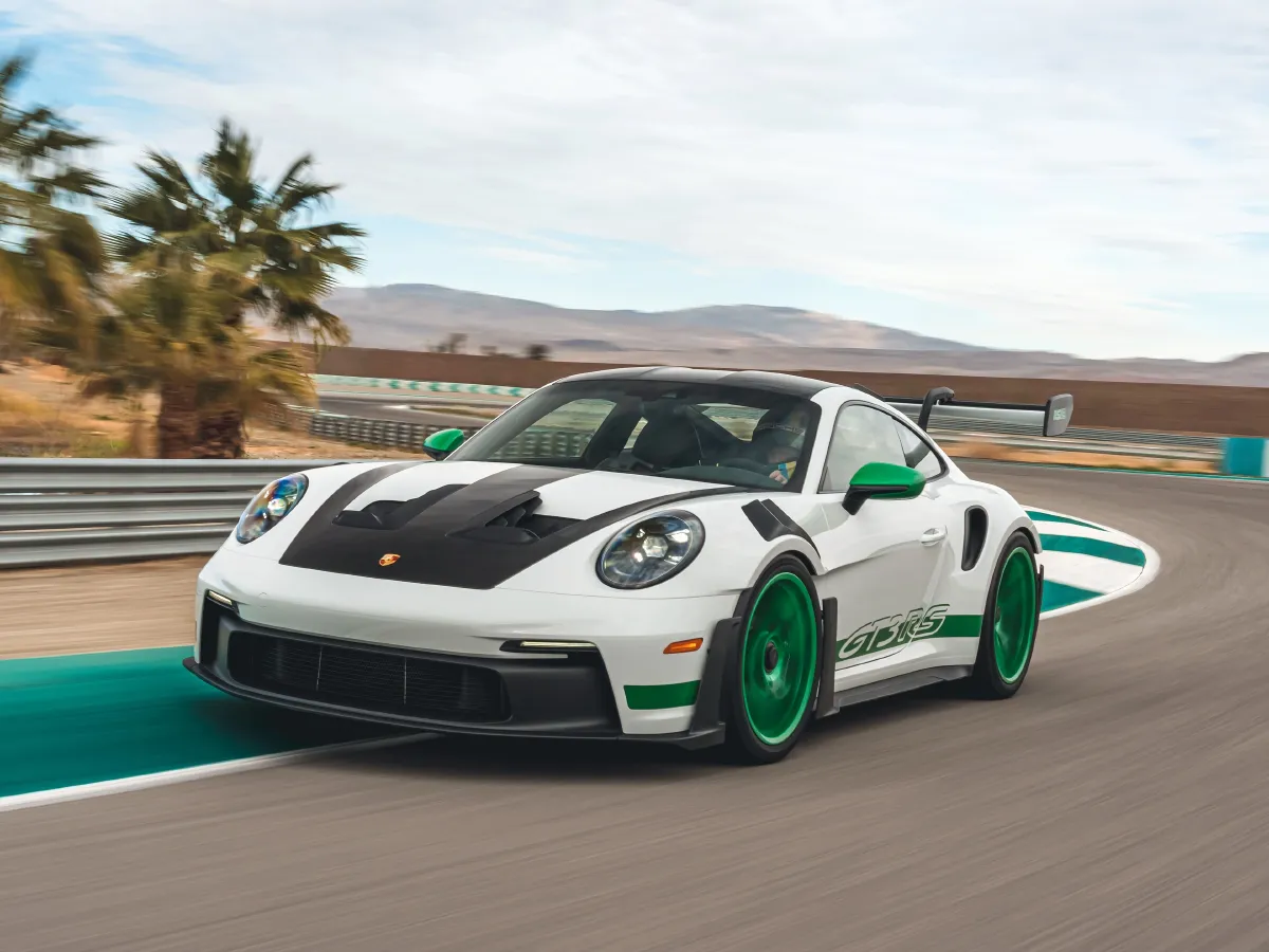 Porsche 911,autocango,china used car exporter,china ev exporter,chinese used car exporter,chinese used ev exporter