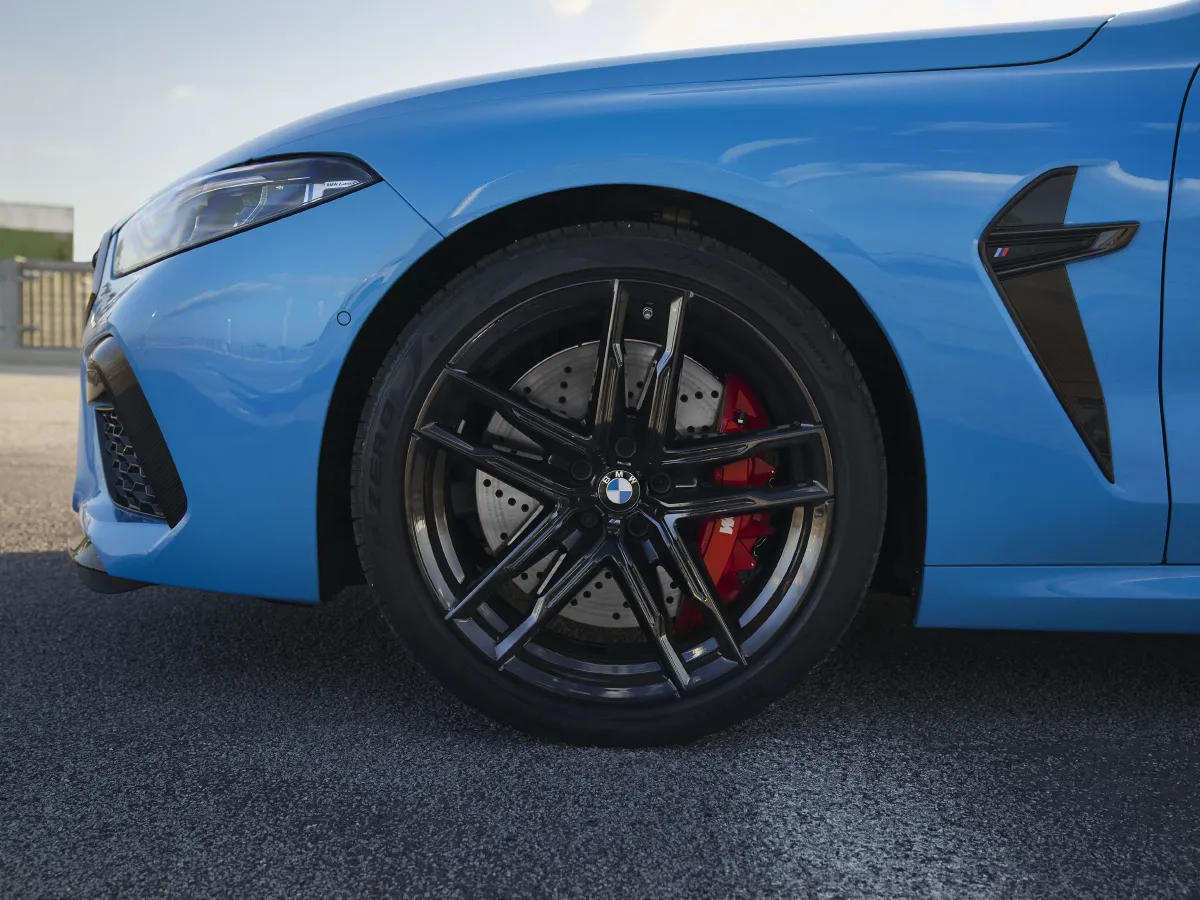 BMW M8,autocango,china used car exporter,china ev exporter,chinese used car exporter,chinese used ev exporter