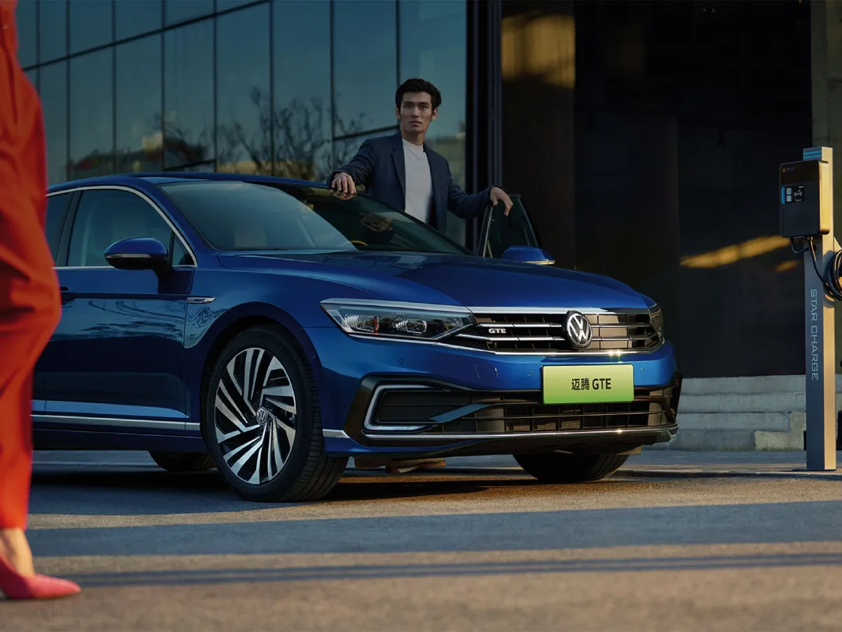 Volkswagen Magotan GTE,autocango,china used car exporter,china ev exporter,chinese used car exporter,chinese used ev exporter