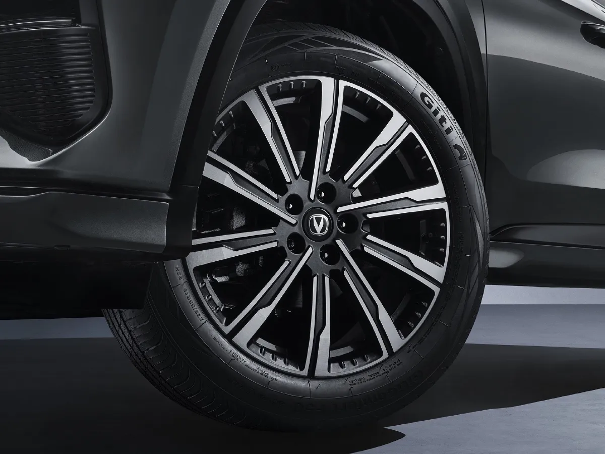 ChangAn CS75 Plus,autocango,china used car exporter,china ev exporter,chinese used car exporter,chinese used ev exporter