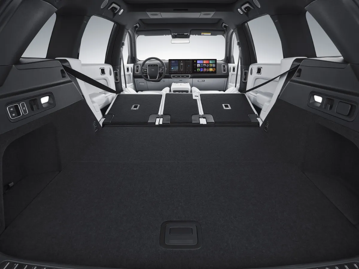 Li L7,autocango,china used car exporter,china ev exporter,chinese used car exporter,chinese used ev exporter