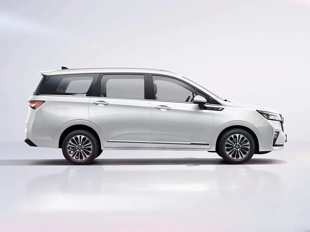 WuLing JiaChen,autocango,china used car exporter,china ev exporter,chinese used car exporter,chinese used ev exporter