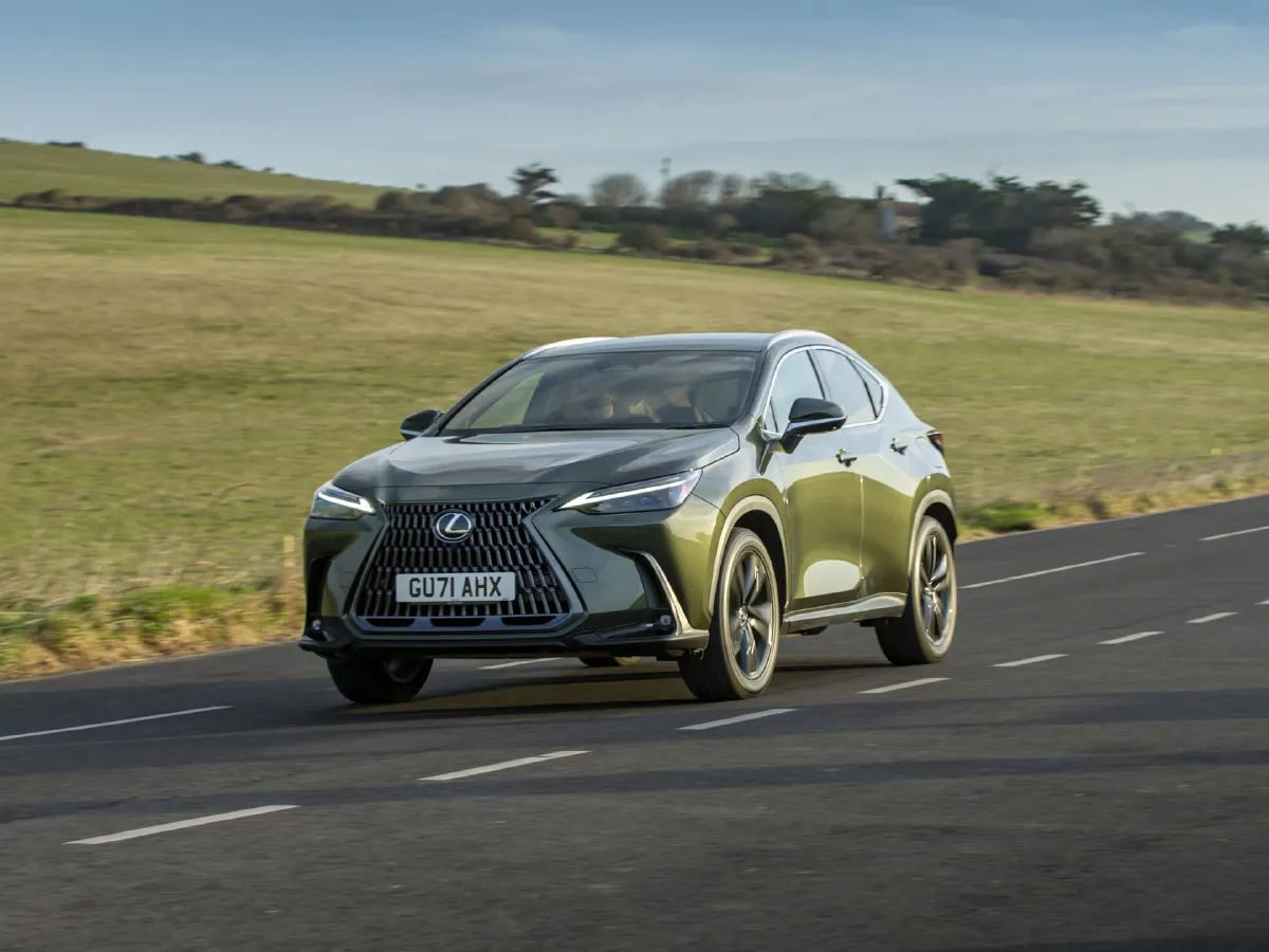 2024 Lexus NX 2.5L 185HP L4 E-CVT PHEV 16KWH,autocango,china used car exporter,china ev exporter,chinese used car exporter,chinese used ev exporter