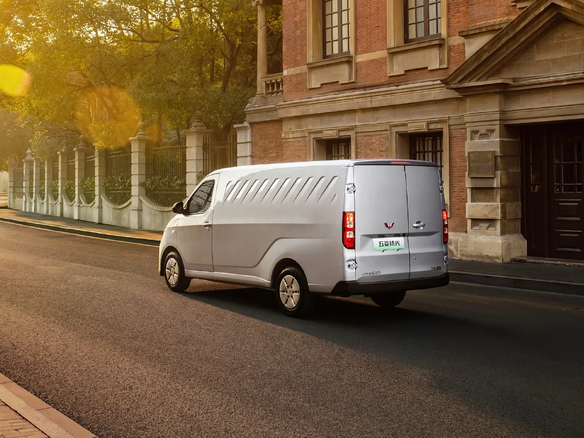 WuLing YangGuang,autocango,china used car exporter,china ev exporter,chinese used car exporter,chinese used ev exporter