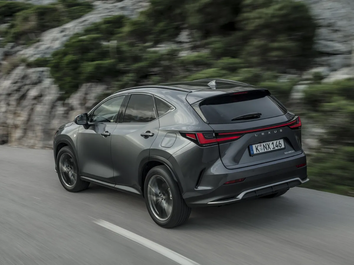 2024 Lexus NX 2.5L 185HP L4 E-CVT PHEV 16KWH,autocango,china used car exporter,china ev exporter,chinese used car exporter,chinese used ev exporter