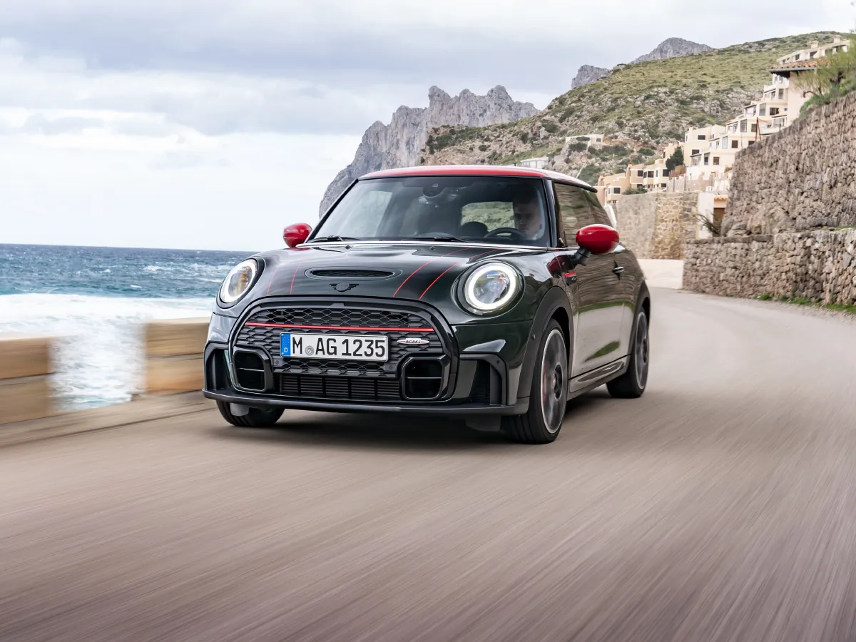 MINI JCW,autocango,china used car exporter,china ev exporter,chinese used car exporter,chinese used ev exporter