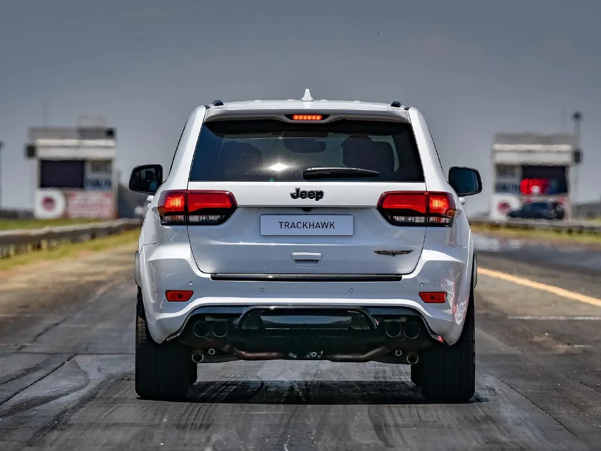 Jeep Grand Cherokee,autocango,china used car exporter,china ev exporter,chinese used car exporter,chinese used ev exporter