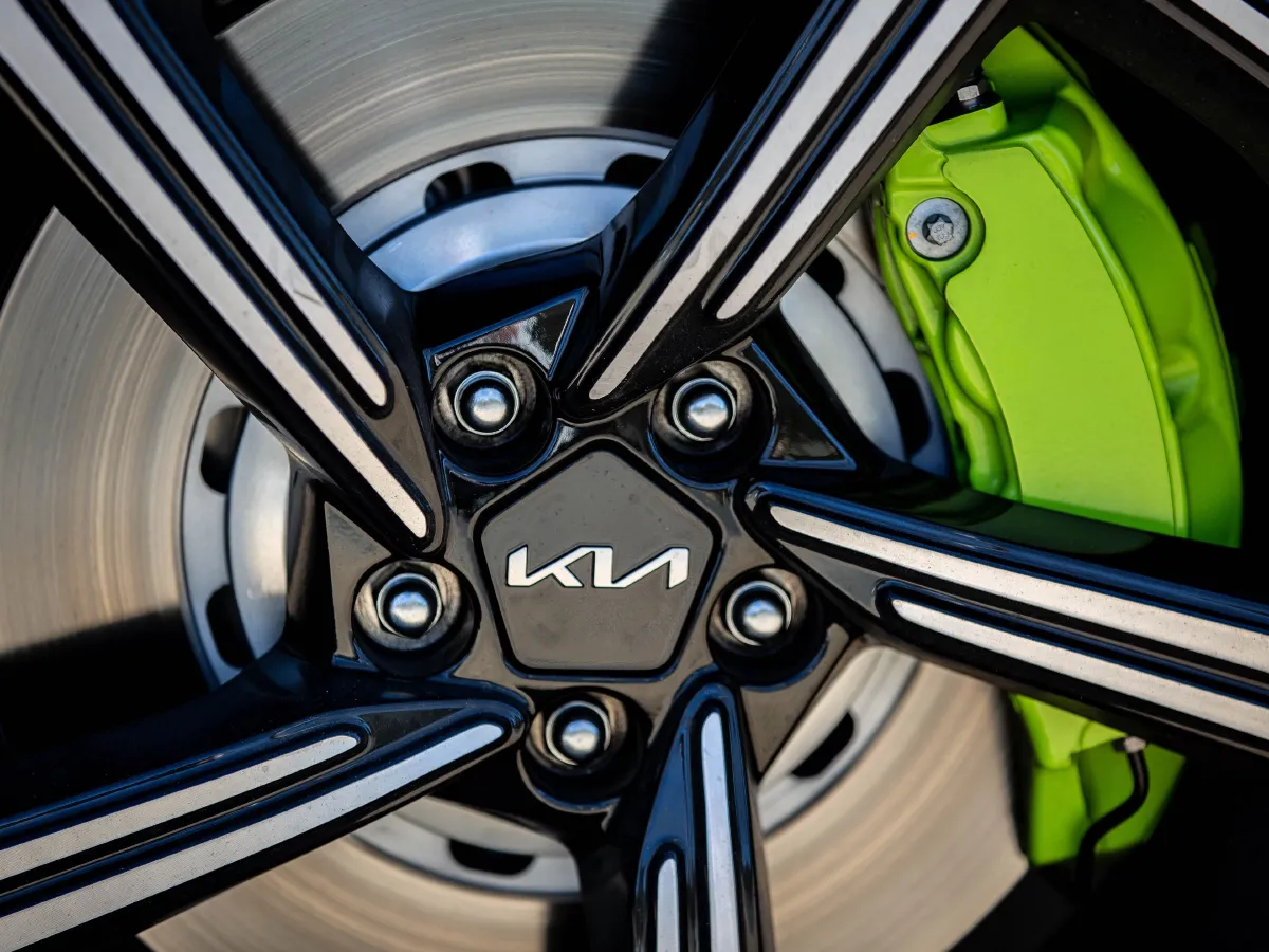 Kia EV6,autocango,china used car exporter,china ev exporter,chinese used car exporter,chinese used ev exporter