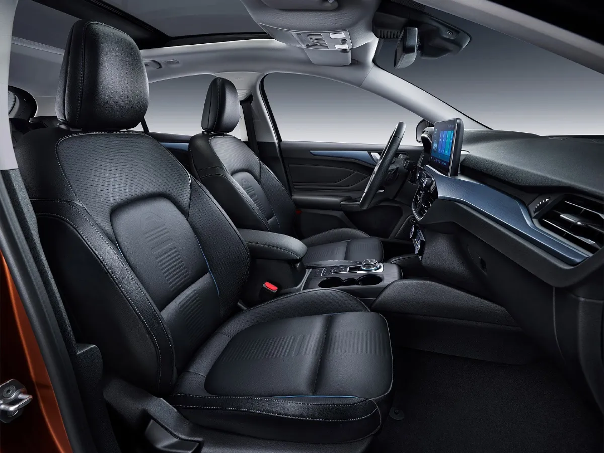 Ford Focus Active,autocango,china used car exporter,china ev exporter,chinese used car exporter,chinese used ev exporter