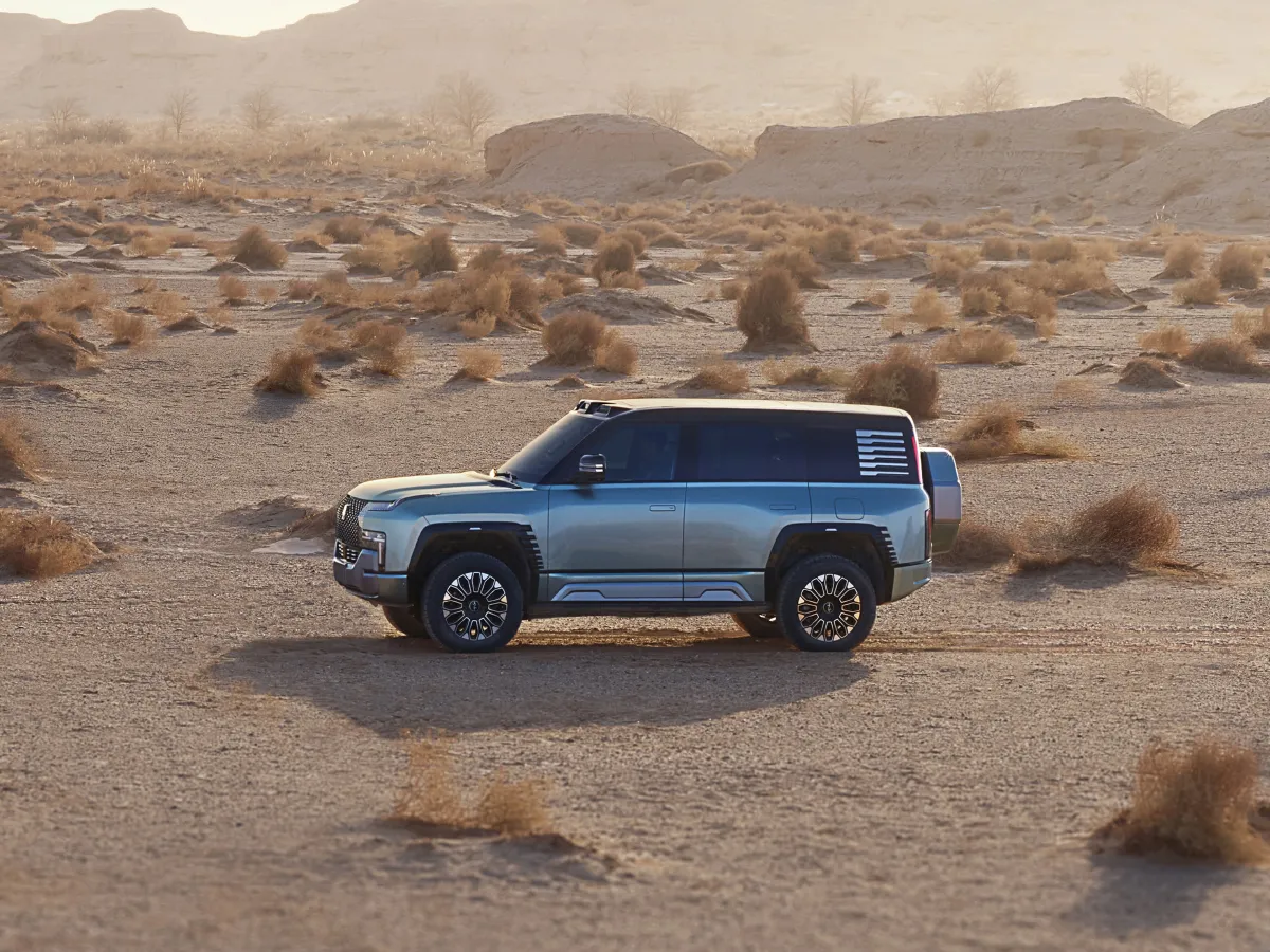 YangWang U8,autocango,china used car exporter,china ev exporter,chinese used car exporter,chinese used ev exporter