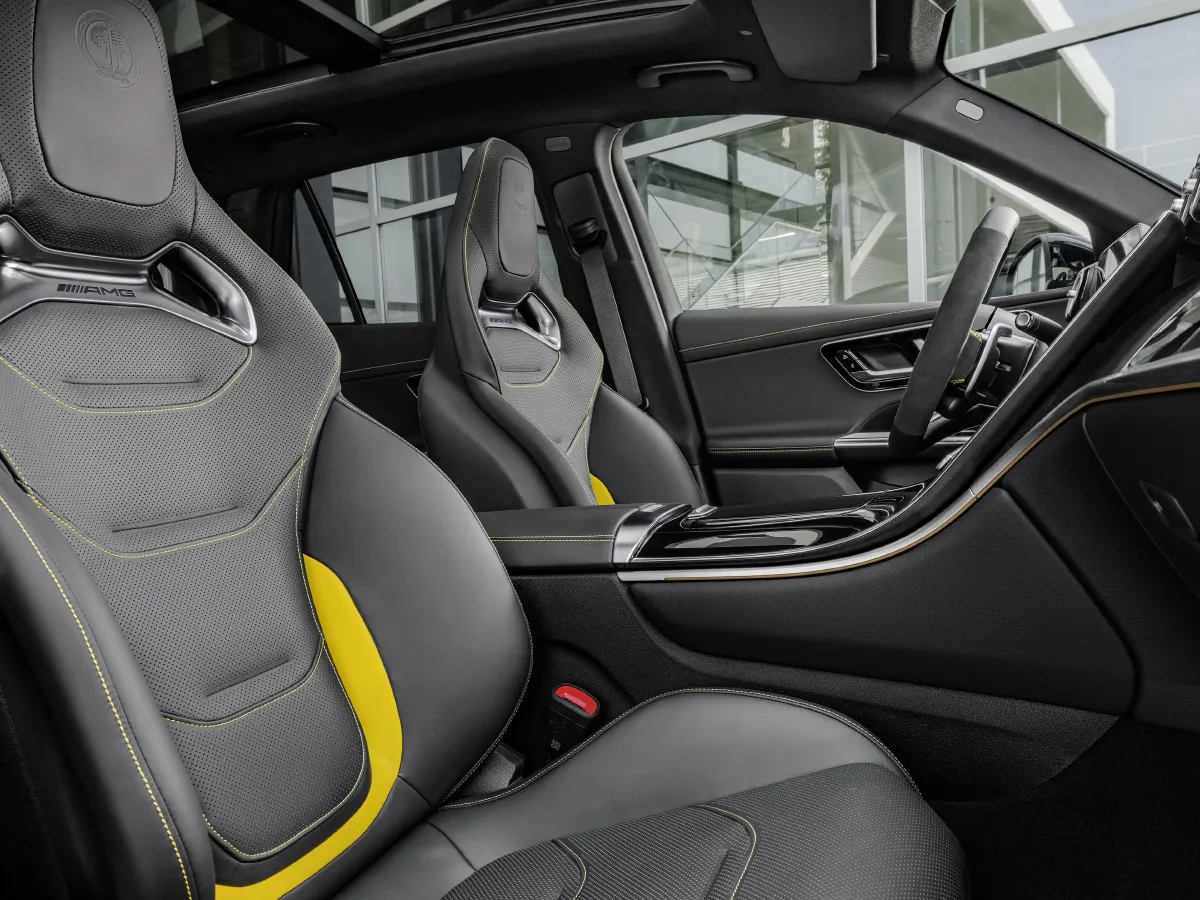 Mercedes-Benz GLC AMG,autocango,china used car exporter,china ev exporter,chinese used car exporter,chinese used ev exporter