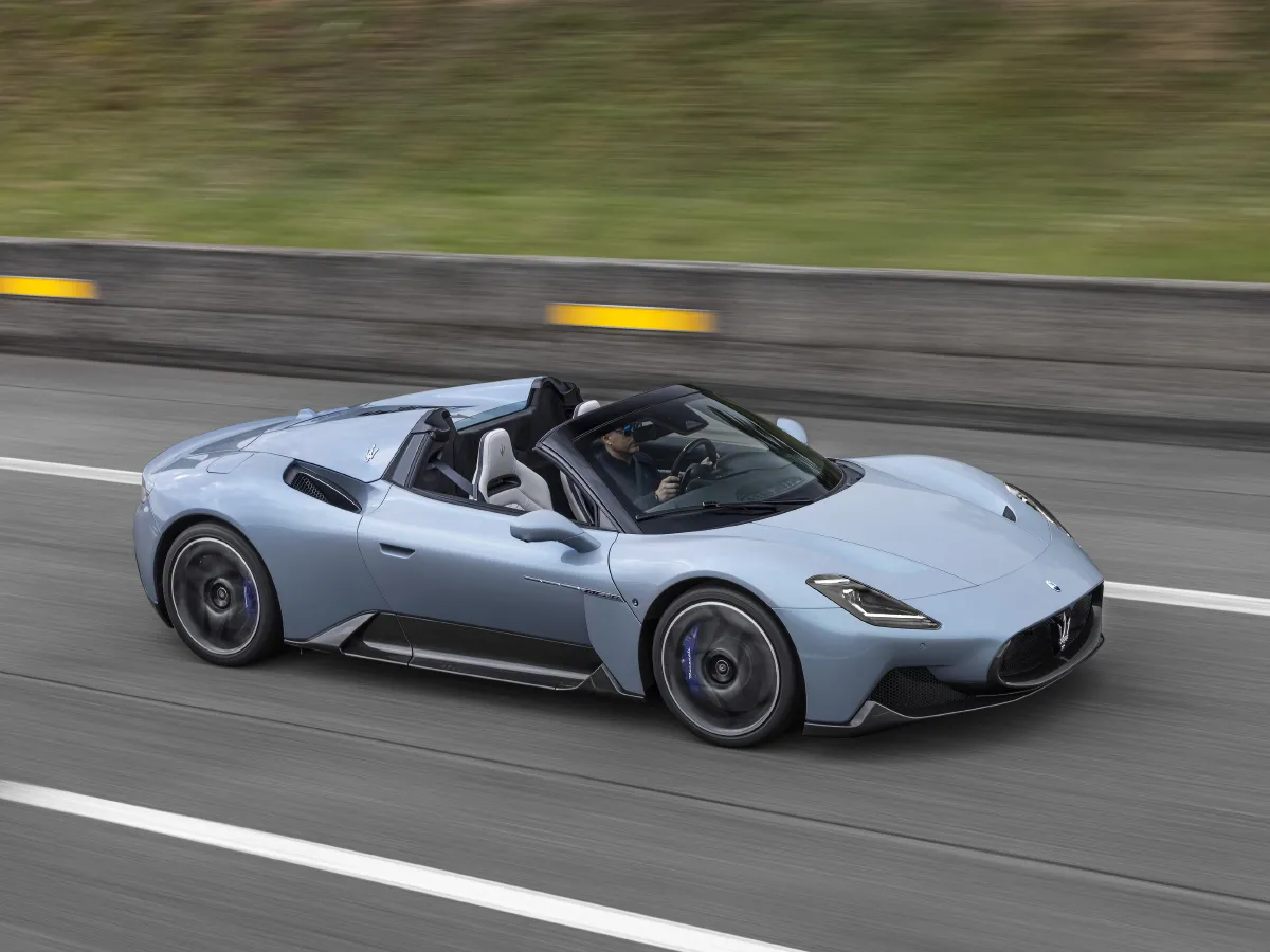 Maserati MC20,autocango,china used car exporter,china ev exporter,chinese used car exporter,chinese used ev exporter