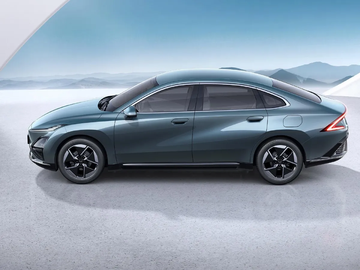 WuLing XingGuang,autocango,china used car exporter,china ev exporter,chinese used car exporter,chinese used ev exporter