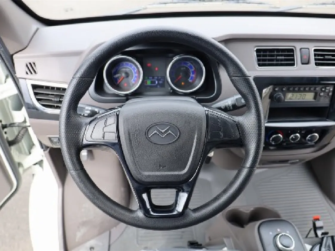 New Gonow ShuaiJian,autocango,china used car exporter,china ev exporter,chinese used car exporter,chinese used ev exporter