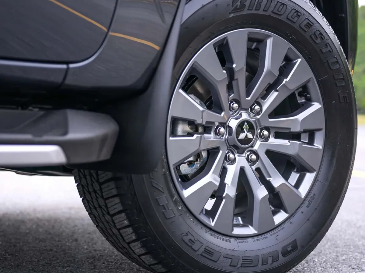 2023 Mitsubishi L200 2.3T 150HP L4 6AT,autocango,china used car exporter,china ev exporter,chinese used car exporter,chinese used ev exporter