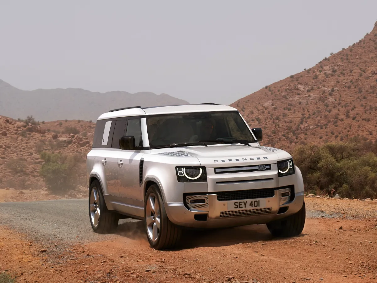 Land Rover Defender,autocango,china used car exporter,china ev exporter,chinese used car exporter,chinese used ev exporter