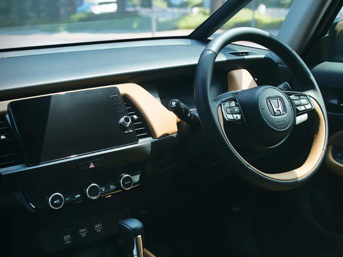 2013 Honda Fit 1.3L 88HP L4 CVT Hybrid,autocango,china used car exporter,china ev exporter,chinese used car exporter,chinese used ev exporter