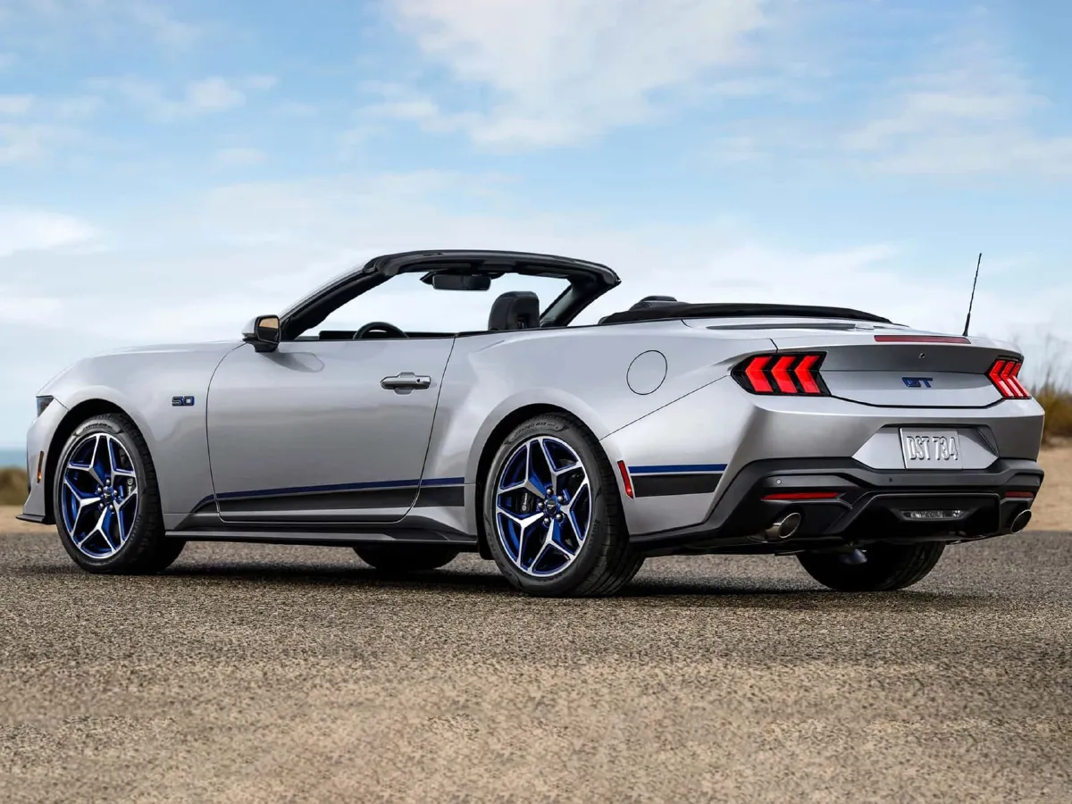 Ford Mustang,autocango,china used car exporter,china ev exporter,chinese used car exporter,chinese used ev exporter