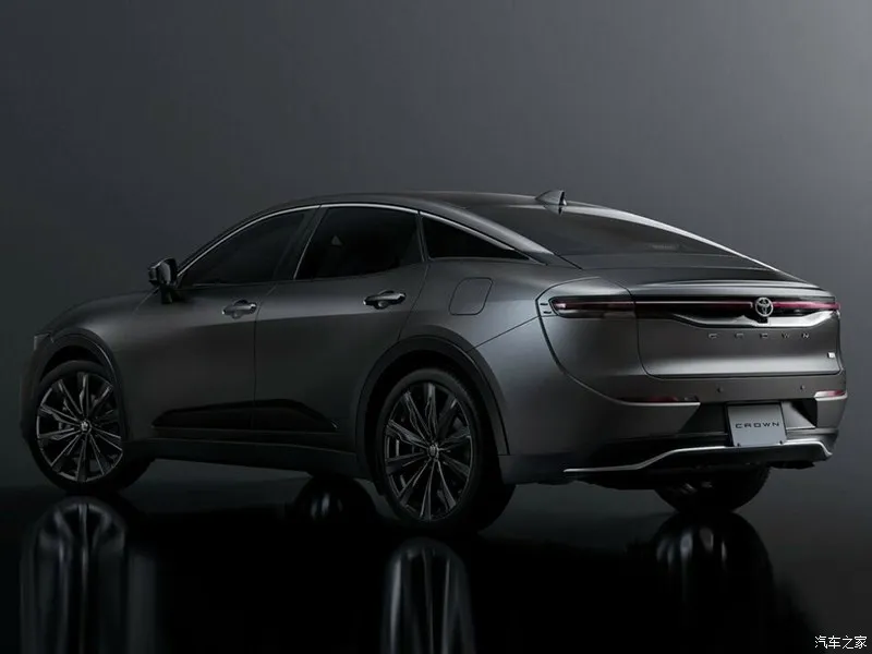 Toyota Crown,autocango,china used car exporter,china ev exporter,chinese used car exporter,chinese used ev exporter