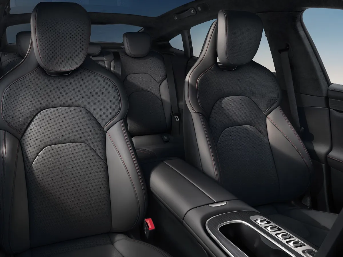 MI SU7,autocango,china used car exporter,china ev exporter,chinese used car exporter,chinese used ev exporter