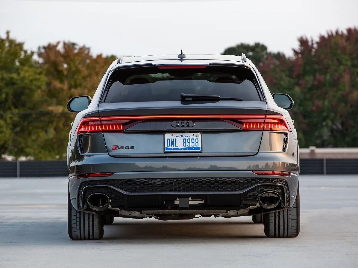 Audi RS Q8,autocango,china used car exporter,china ev exporter,chinese used car exporter,chinese used ev exporter