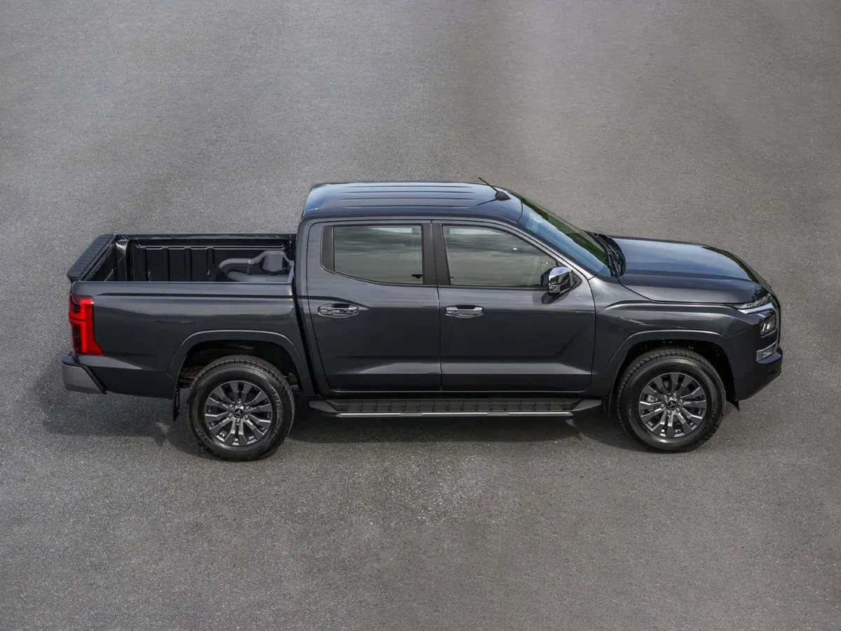 2023 Mitsubishi L200 2.3T 150HP L4 6AT,autocango,china used car exporter,china ev exporter,chinese used car exporter,chinese used ev exporter