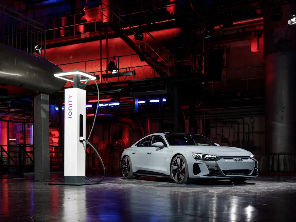 Audi e-tron GT,autocango,china used car exporter,china ev exporter,chinese used car exporter,chinese used ev exporter