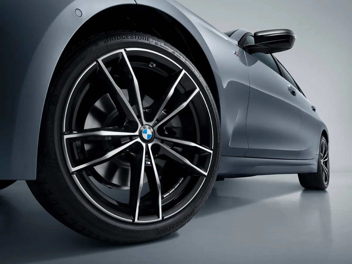 BMW 3 Series,autocango,china used car exporter,china ev exporter,chinese used car exporter,chinese used ev exporter