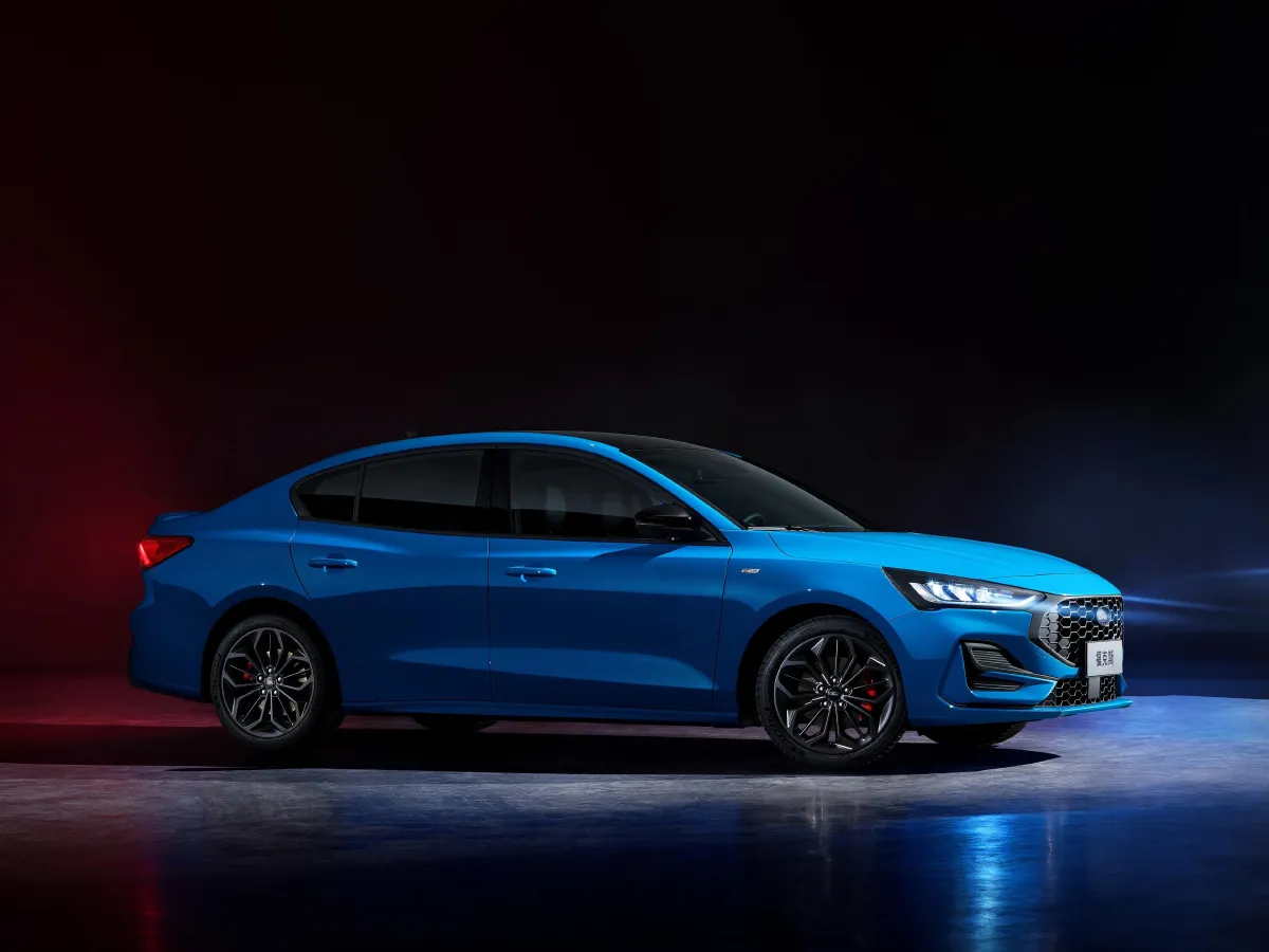 Ford Focus,autocango,china used car exporter,china ev exporter,chinese used car exporter,chinese used ev exporter