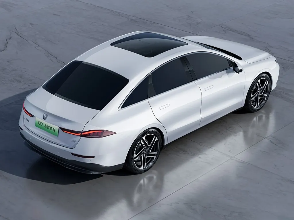 Roewe D7,autocango,china used car exporter,china ev exporter,chinese used car exporter,chinese used ev exporter