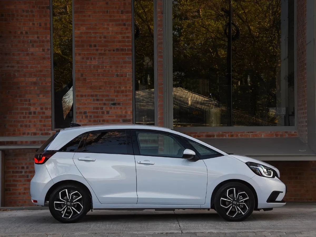 2013 Honda Fit 1.3L 88HP L4 CVT Hybrid,autocango,china used car exporter,china ev exporter,chinese used car exporter,chinese used ev exporter