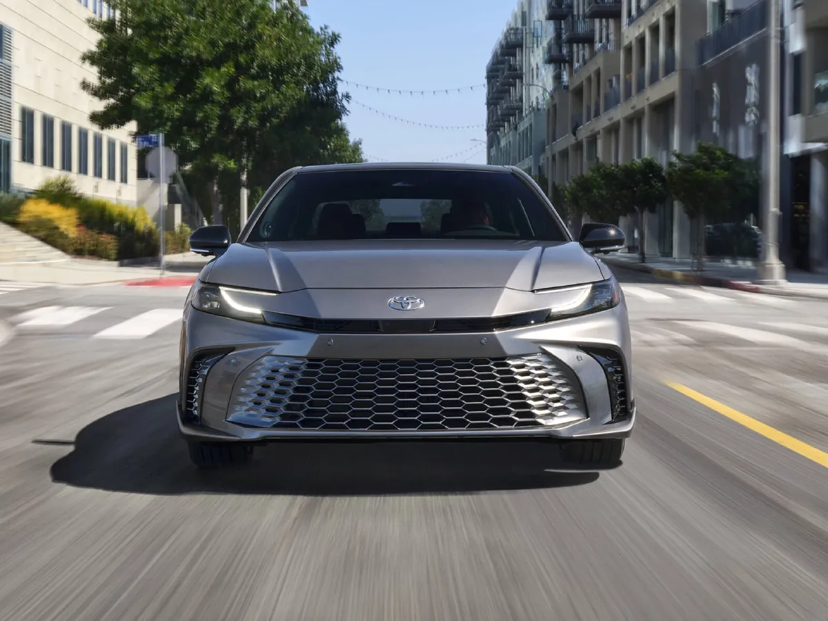 Toyota Camry,autocango,china used car exporter,china ev exporter,chinese used car exporter,chinese used ev exporter