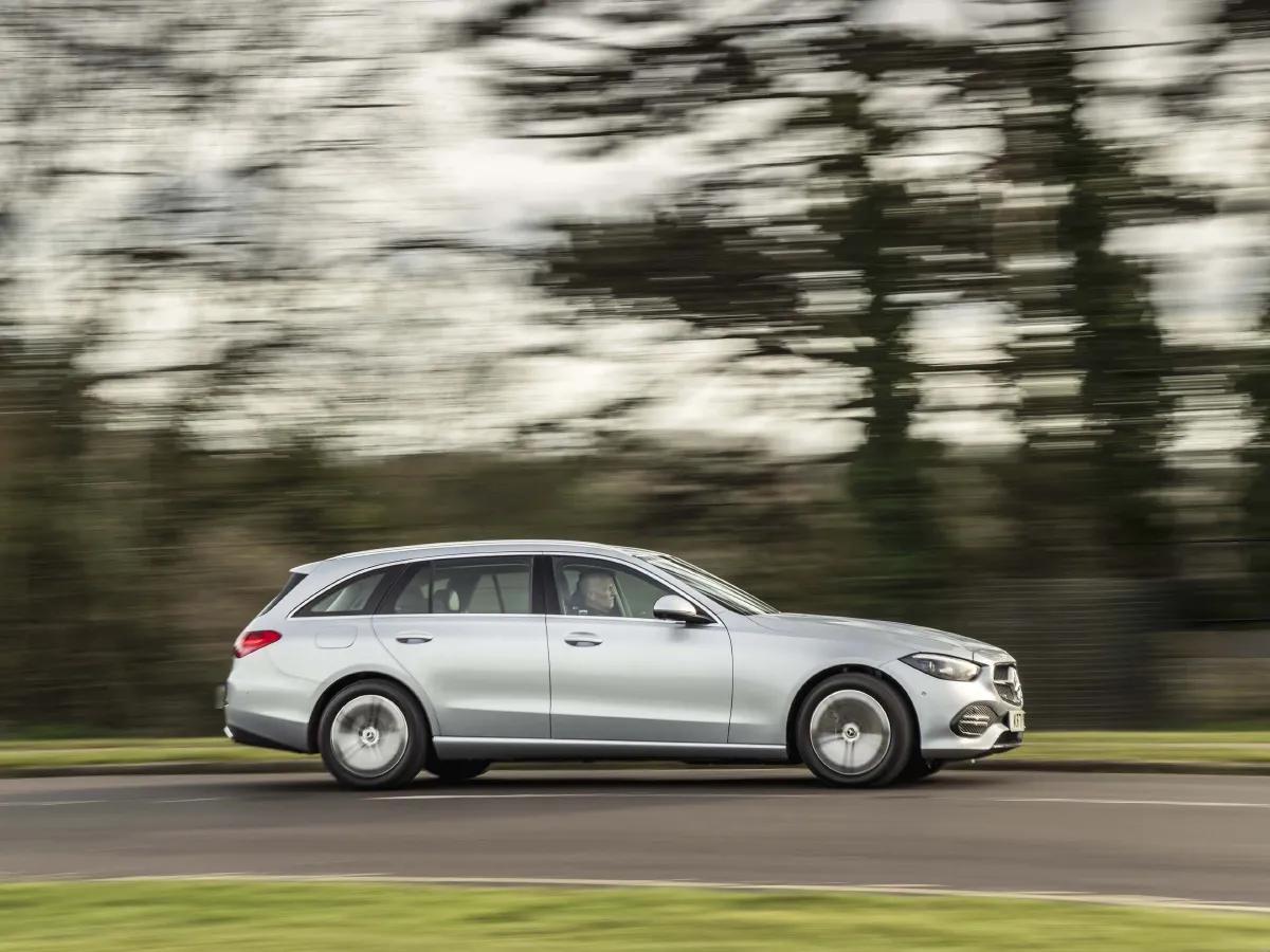 Mercedes-Benz C Class,autocango,china used car exporter,china ev exporter,chinese used car exporter,chinese used ev exporter