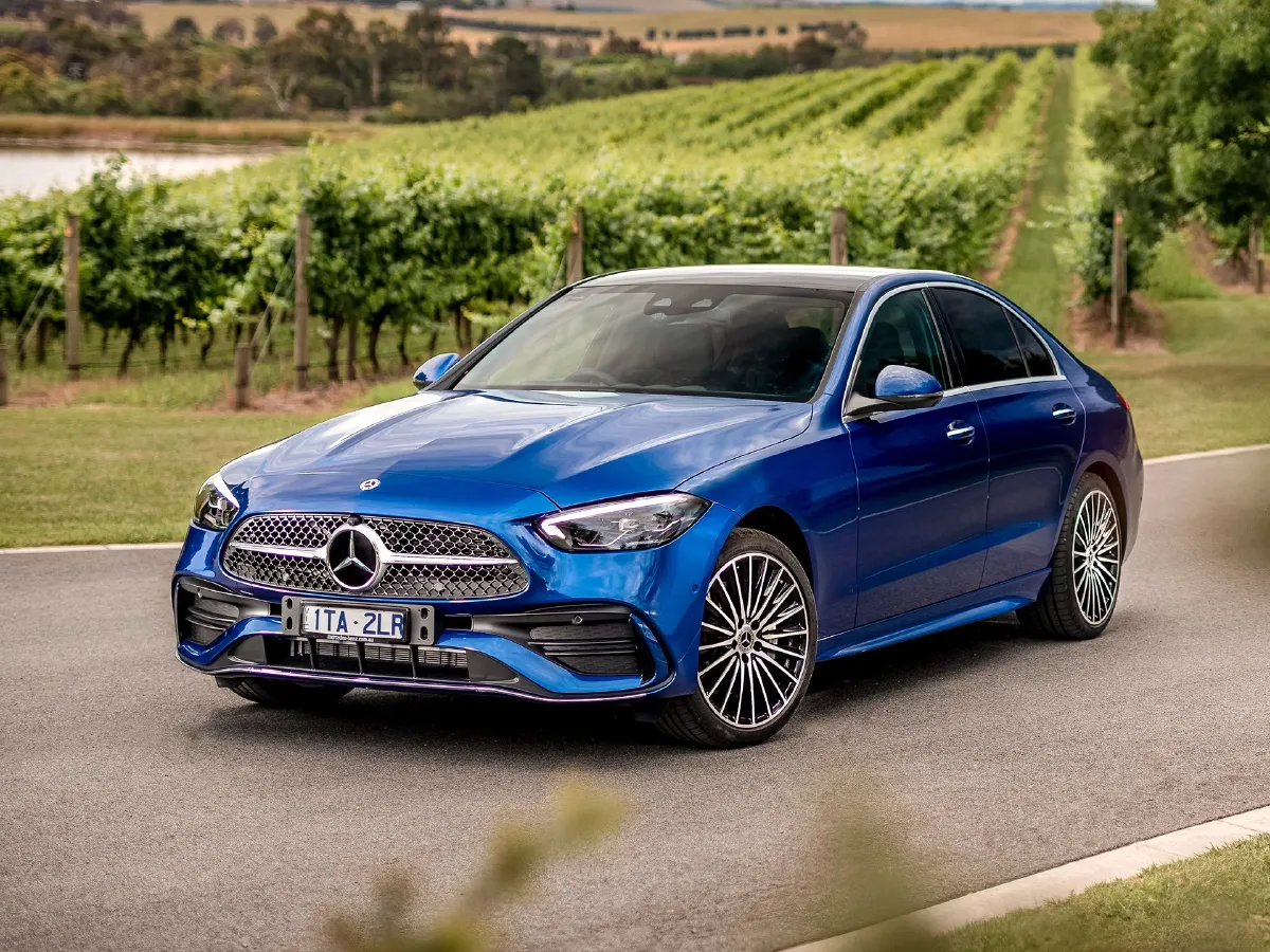 Mercedes-Benz C Class,autocango,china used car exporter,china ev exporter,chinese used car exporter,chinese used ev exporter