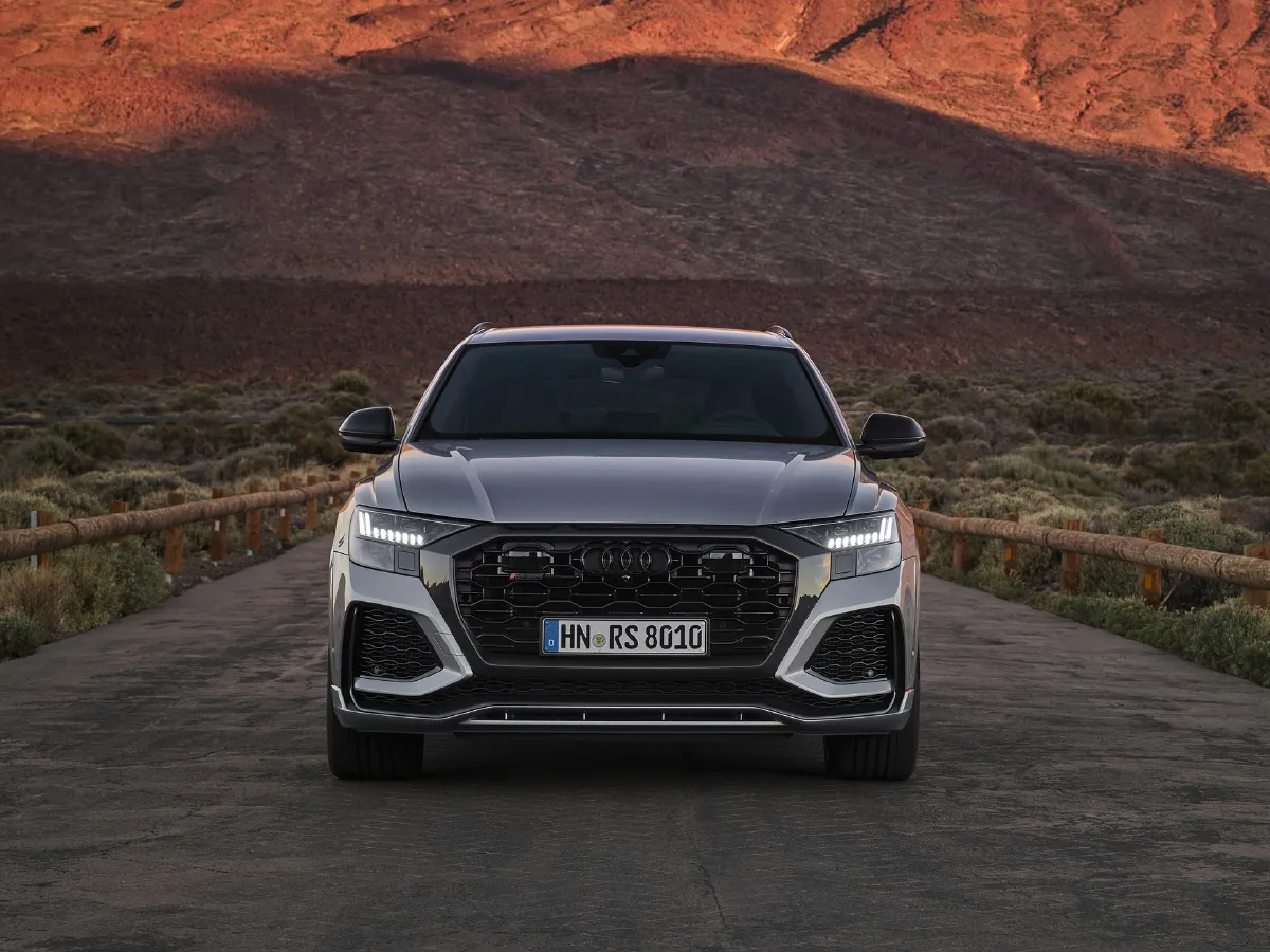 Audi RS Q8,autocango,china used car exporter,china ev exporter,chinese used car exporter,chinese used ev exporter