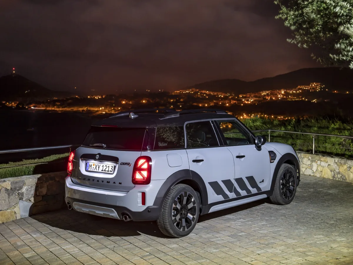 MINI COUNTRYMAN,autocango,china used car exporter,china ev exporter,chinese used car exporter,chinese used ev exporter